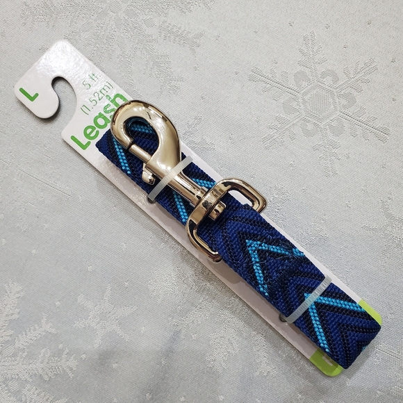 NWT New Petluv Blue Chevron Medium Dog Adjustable Harness & Large Leash Set - Picture 3 of 7